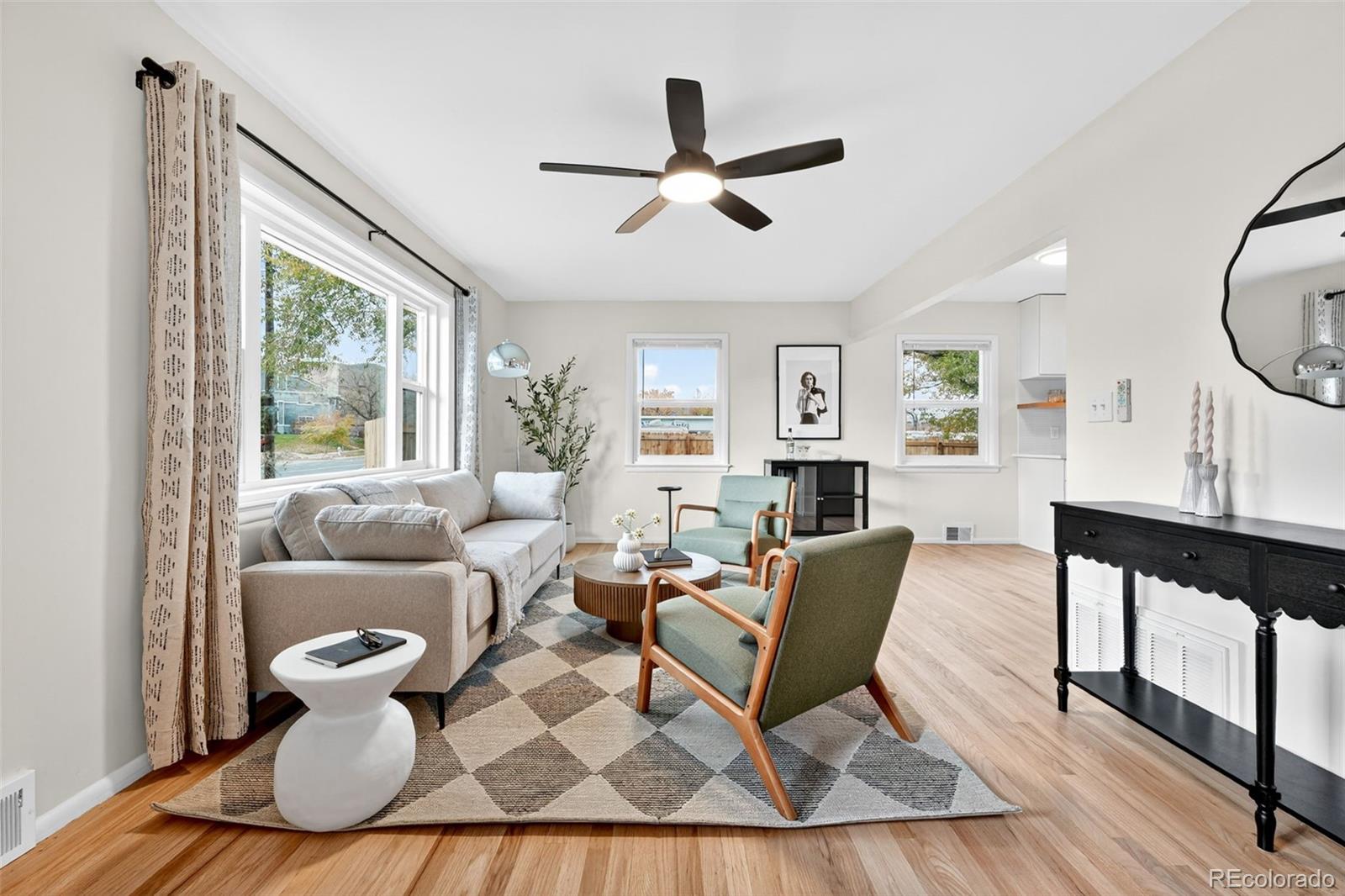 2877 Moorhead Avenue