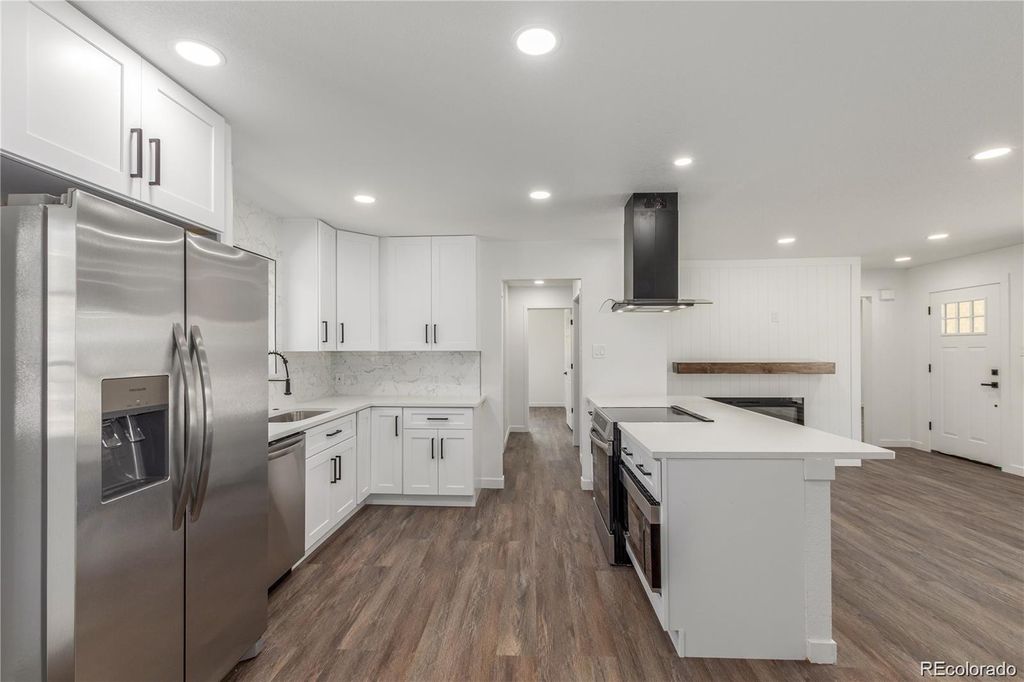 Photo of 190 Hemlock Street, Broomfield, CO 80020 (MLS # 6018845)