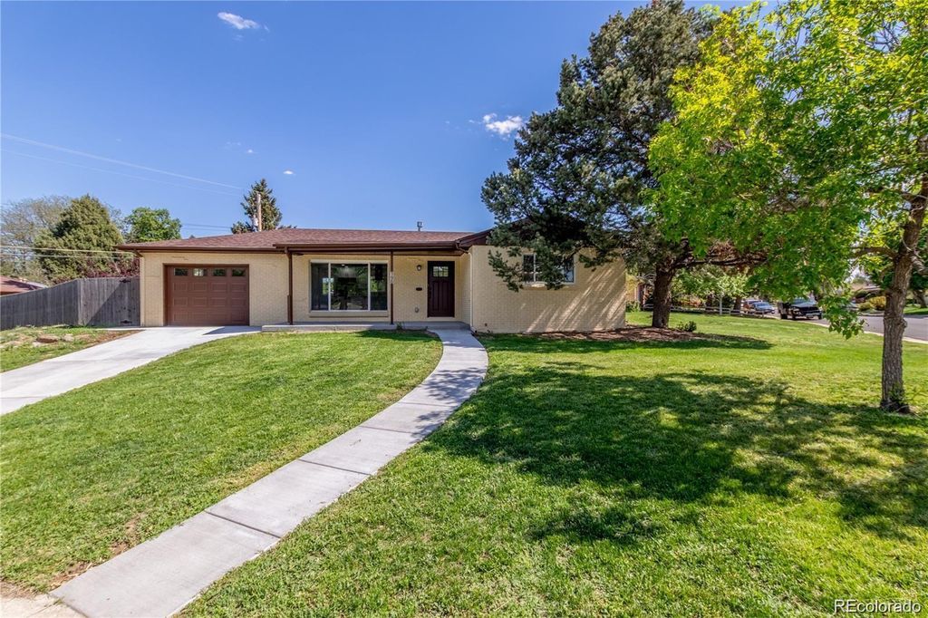 Photo of 190 Hemlock Street, Broomfield, CO 80020 (MLS # 6018845)