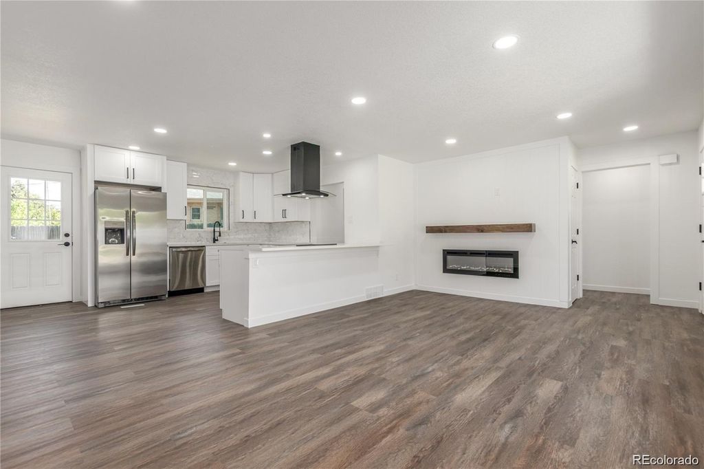 Photo of 190 Hemlock Street, Broomfield, CO 80020 (MLS # 6018845)