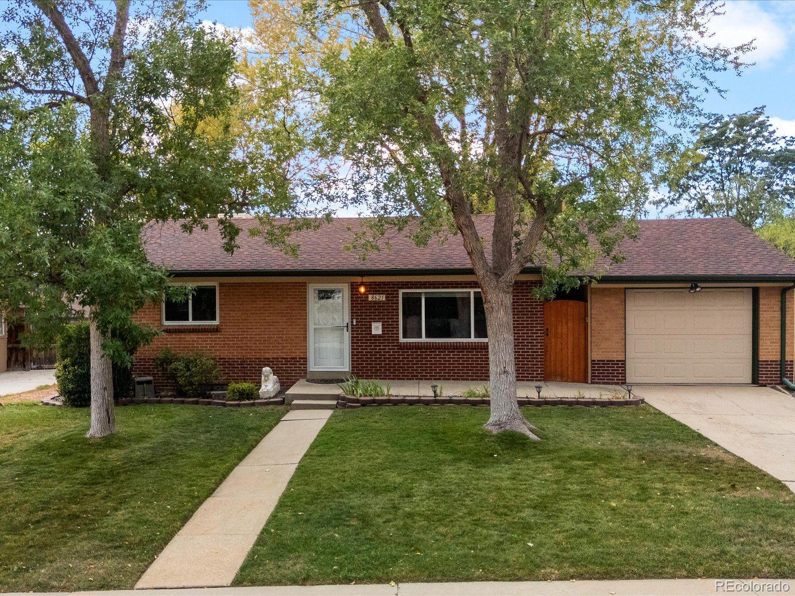 8621 Crescent Drive