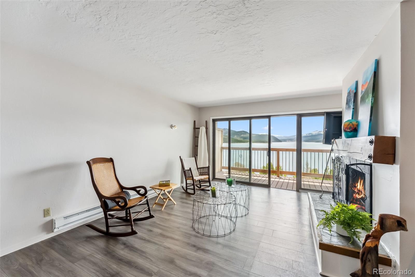 311 W La Bonte Street 306