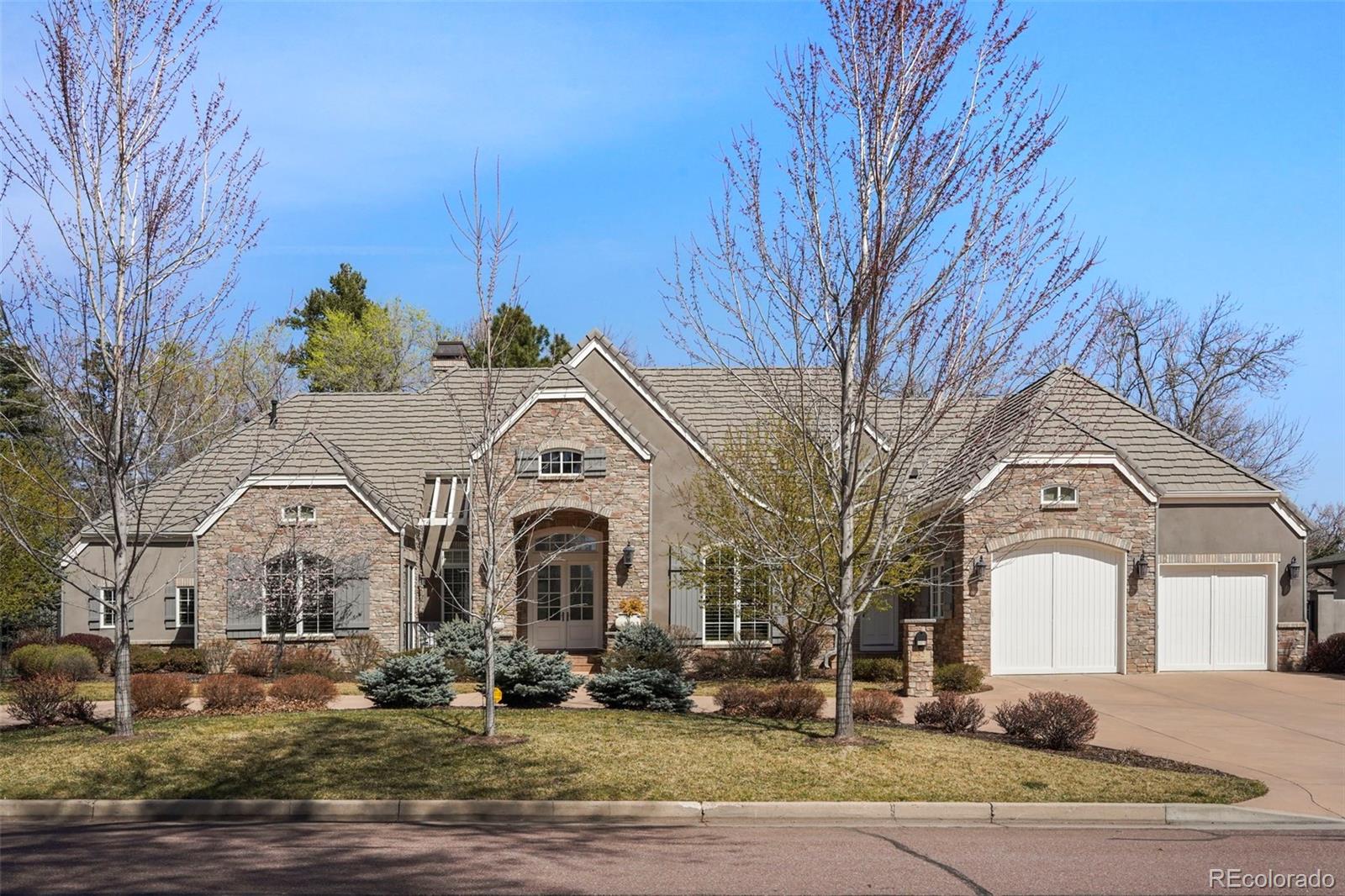 32 Broadmoor Avenue, Colorado Springs, CO, 80906 1 32 Broadmoor Avenue