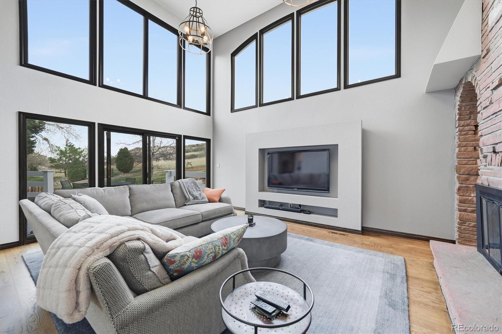 4 Blue Grouse Ridge Road