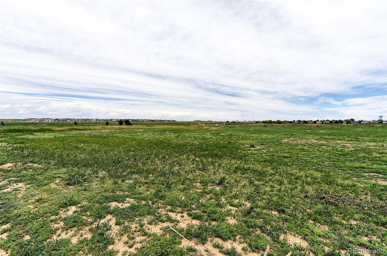 5681 Legacy Parkway, Dacono, CO, 80514 1 5681 Legacy Parkway