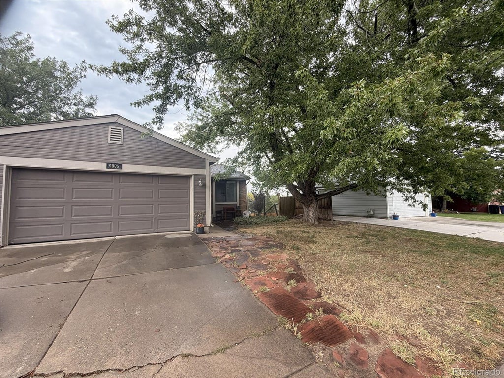 Photo of 9885 W Wagon Trail Drive, Littleton, CO 80123 (MLS # 9095166)