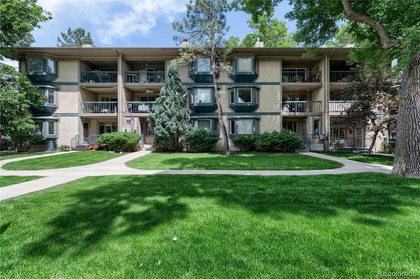 400 Emery Street 202