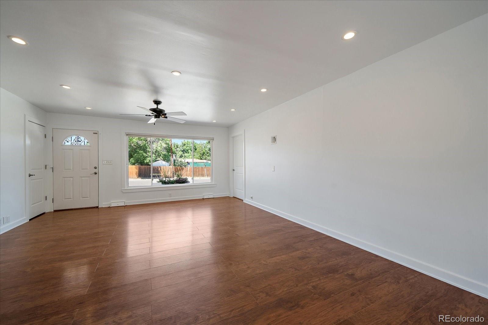 3324 W Hialeah Avenue