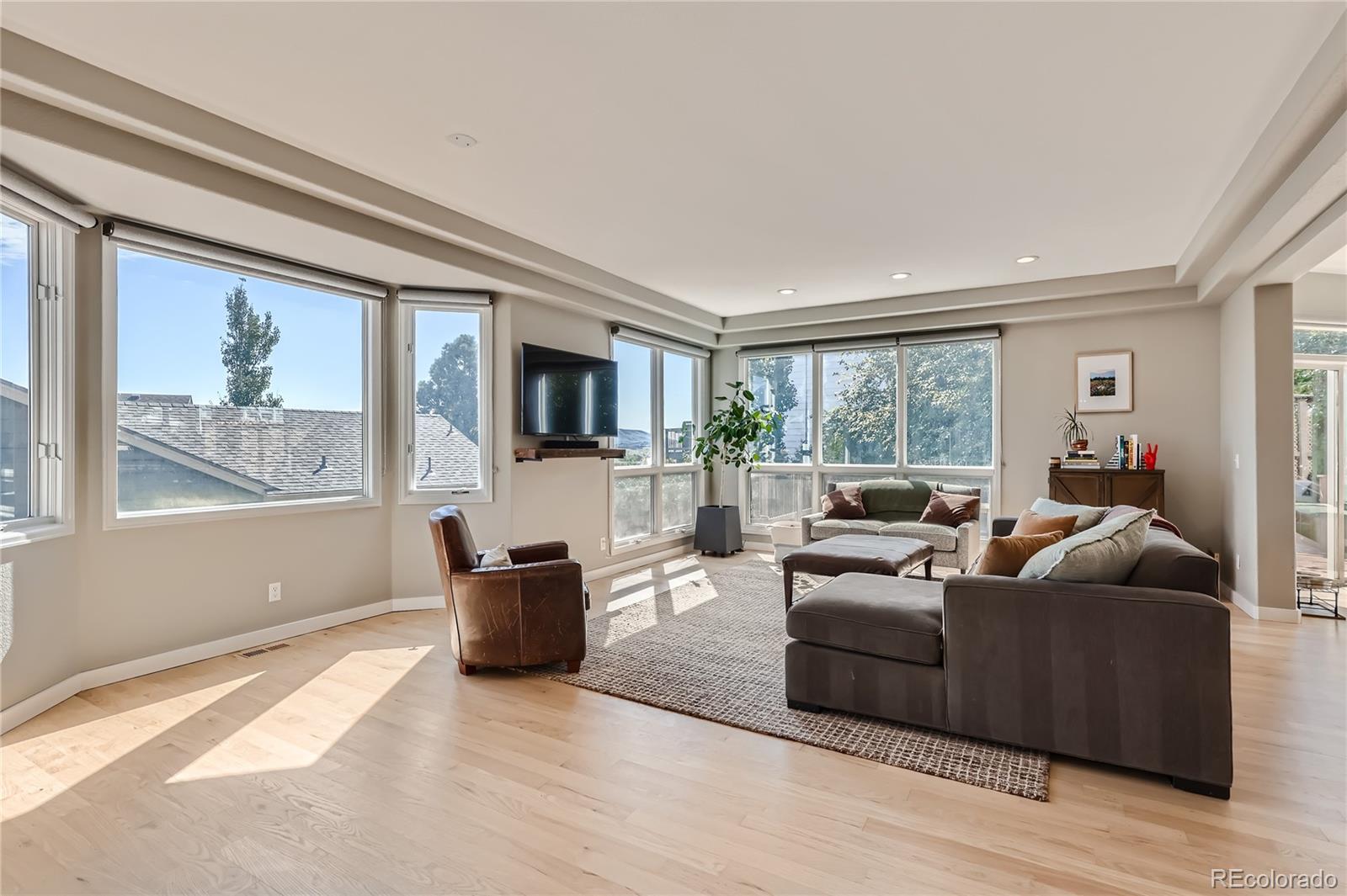 1591 Valley View Court