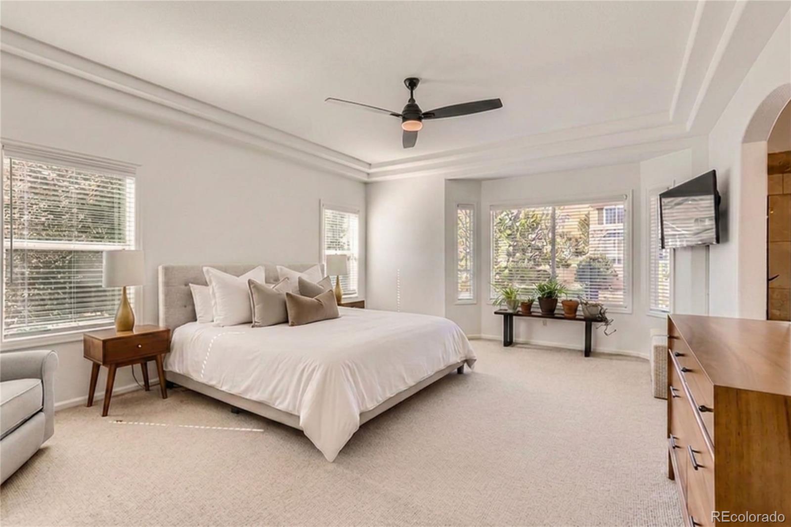 1591 Valley View Court