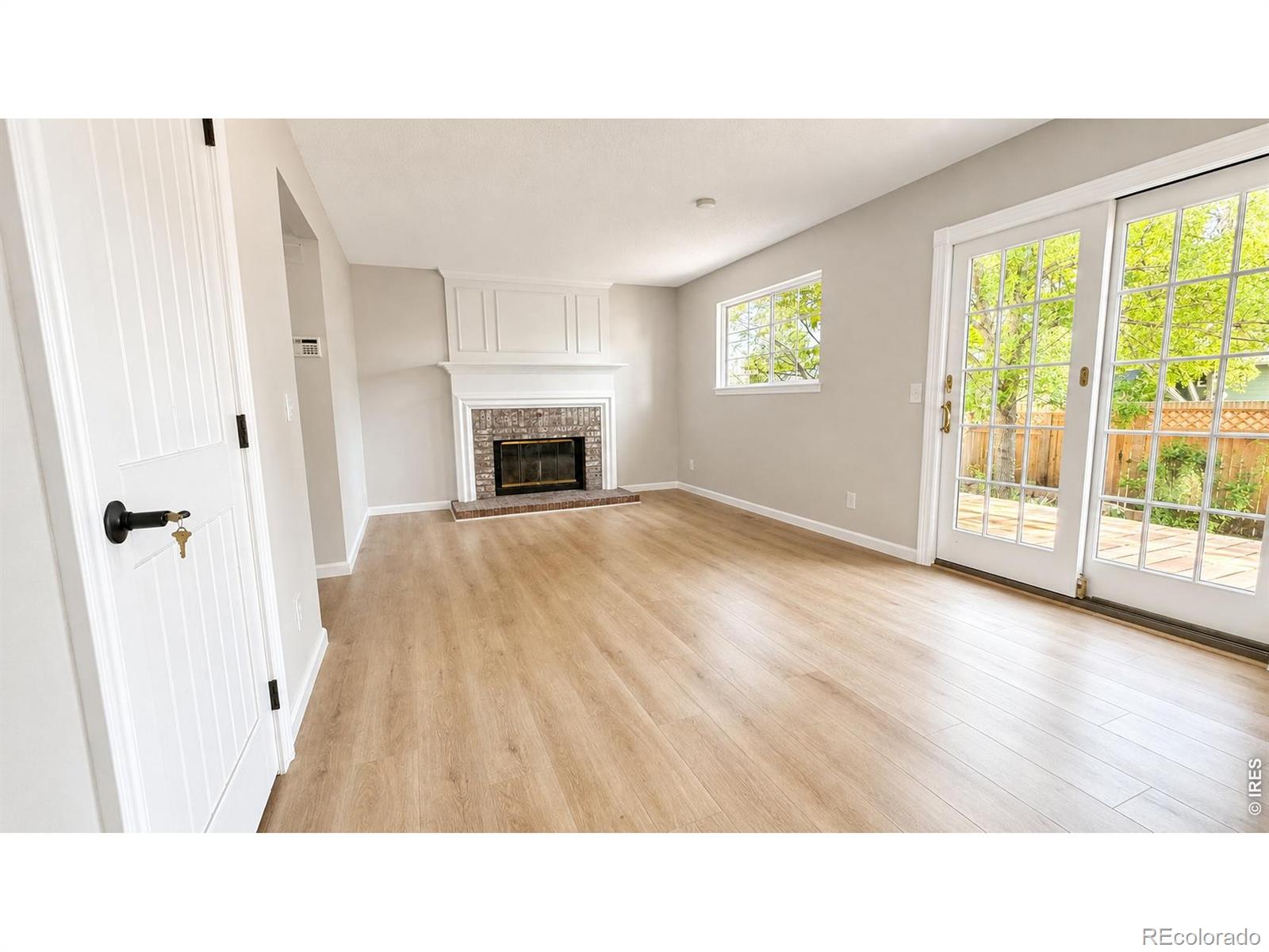 654 W Sandbar Circle
