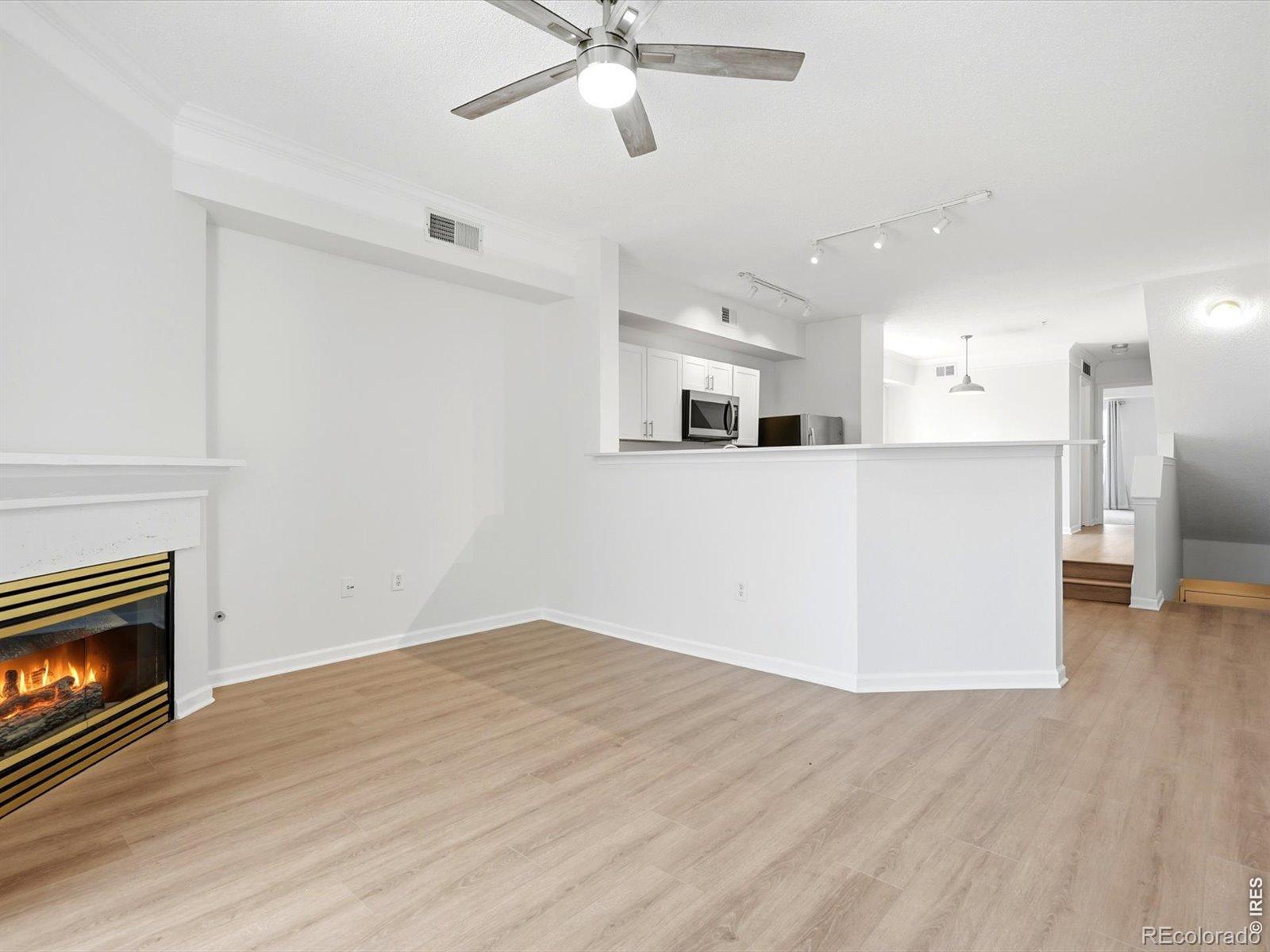 1859 Spaulding Circle 1859