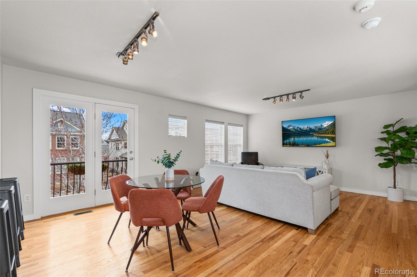 2270 Valentia Street