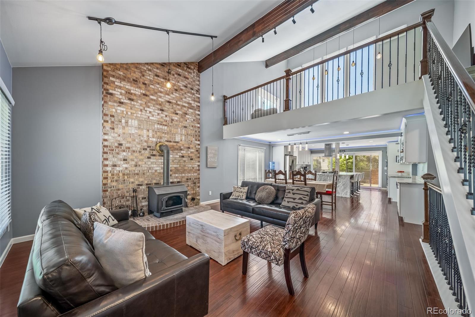 8238 Lakeshore Drive