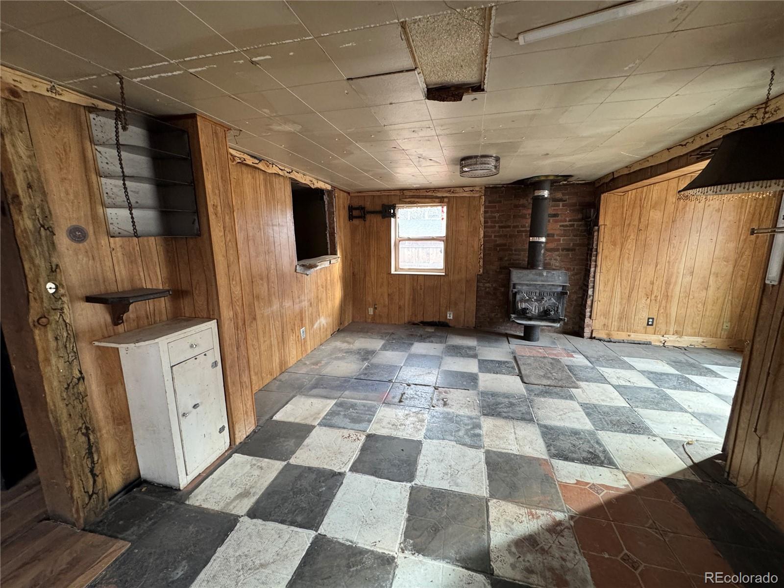 34697 Silver Springs Boulevard