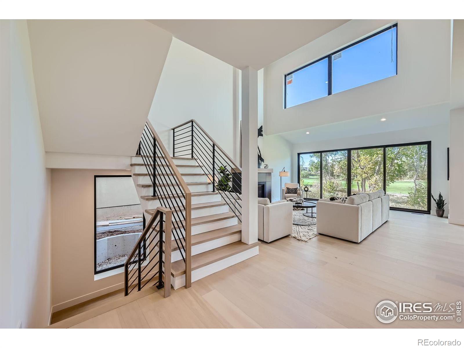 923 Saint Andrews Lane