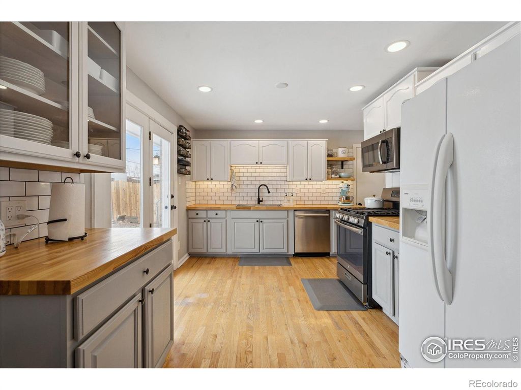 Photo of 920 W 1st Avenue, Broomfield, CO 80020 (MLS # IR1044841)