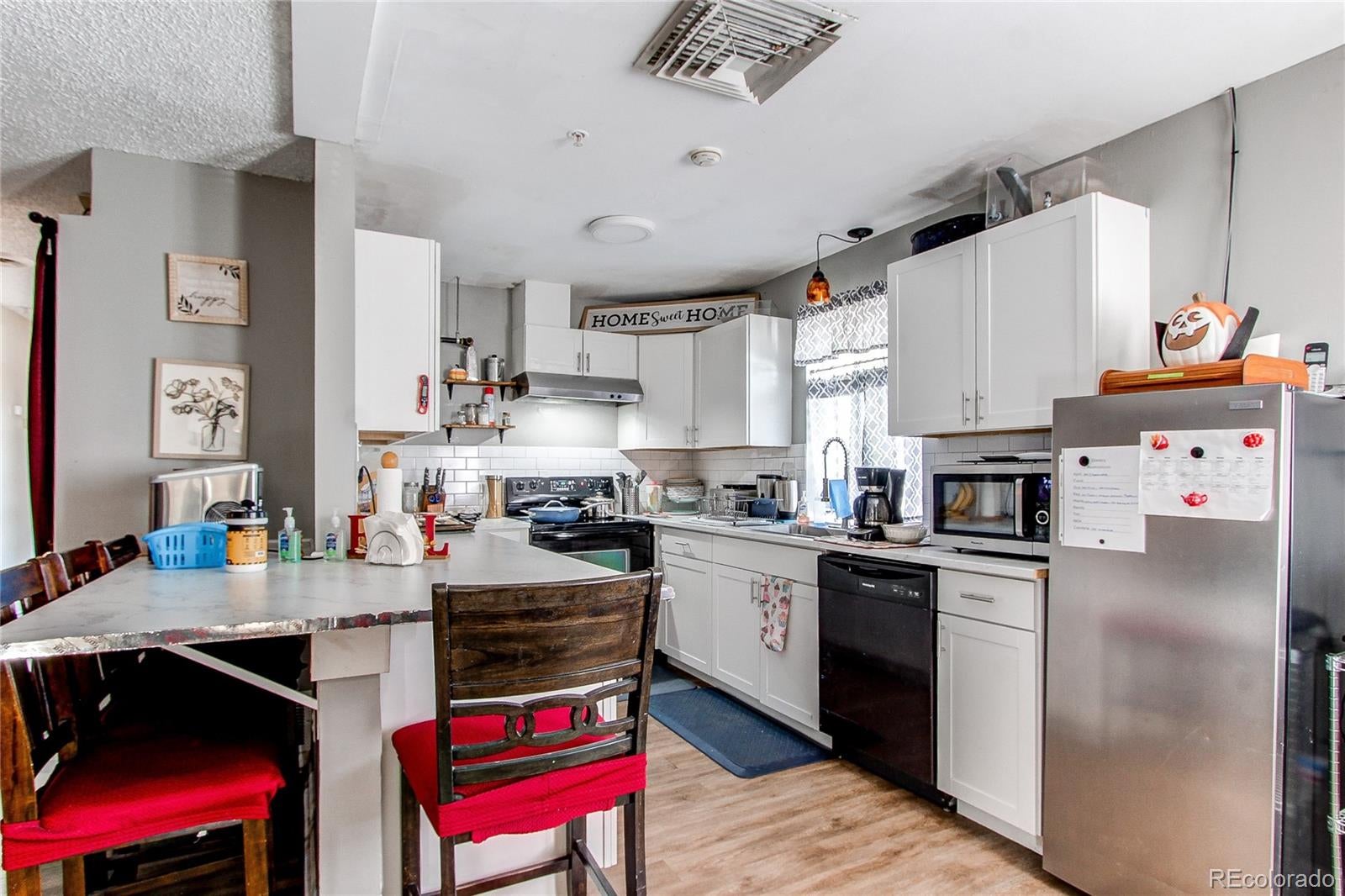 7465 W 69th Place