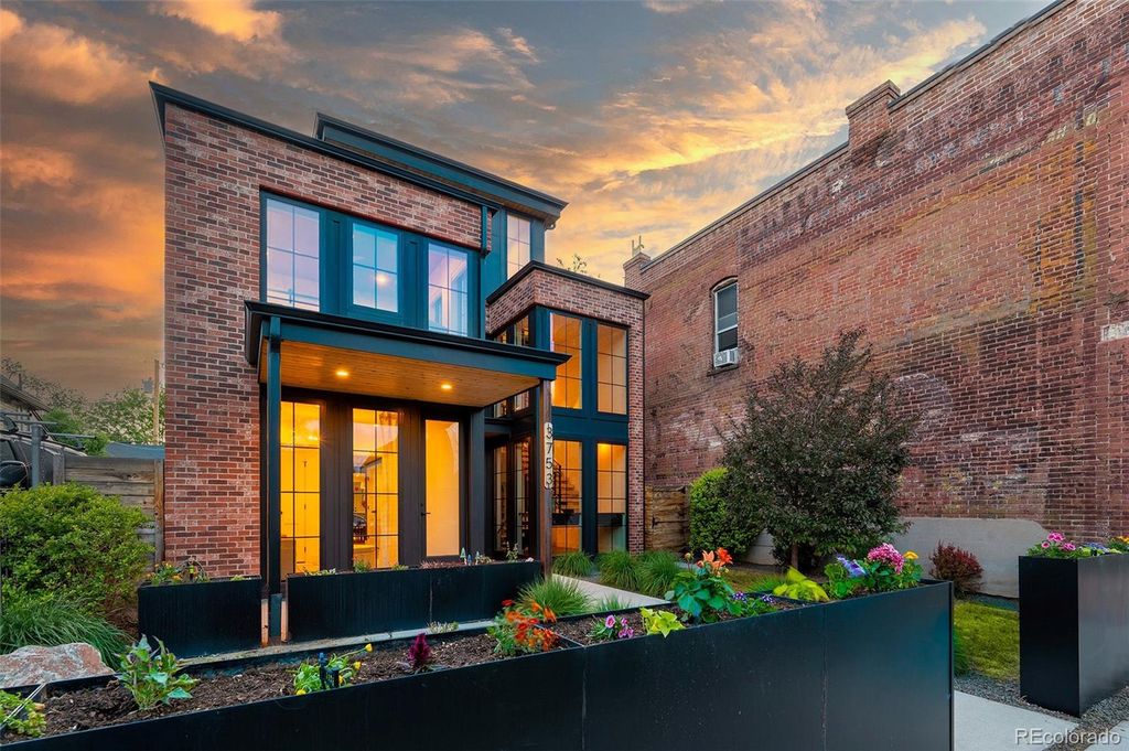 Photo of 3753 N Franklin Street, Denver, CO 80205 (MLS # 9936089)