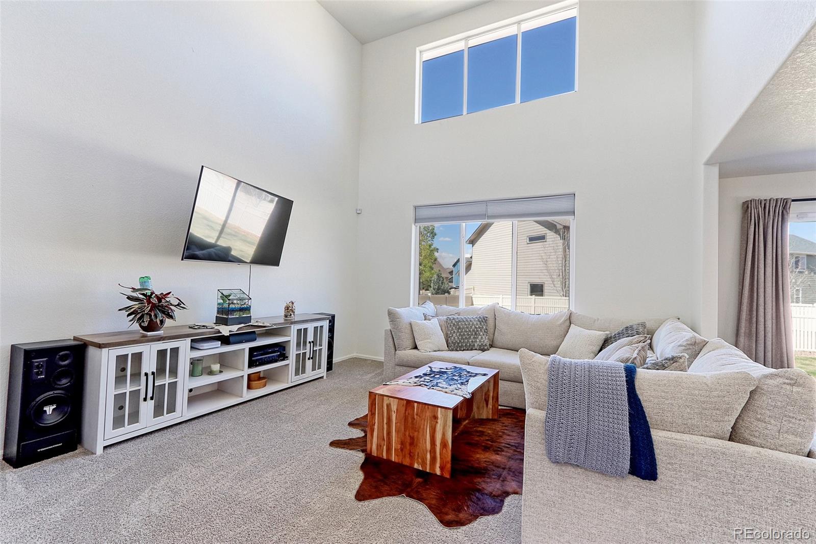 5749 Valley Vista Avenue