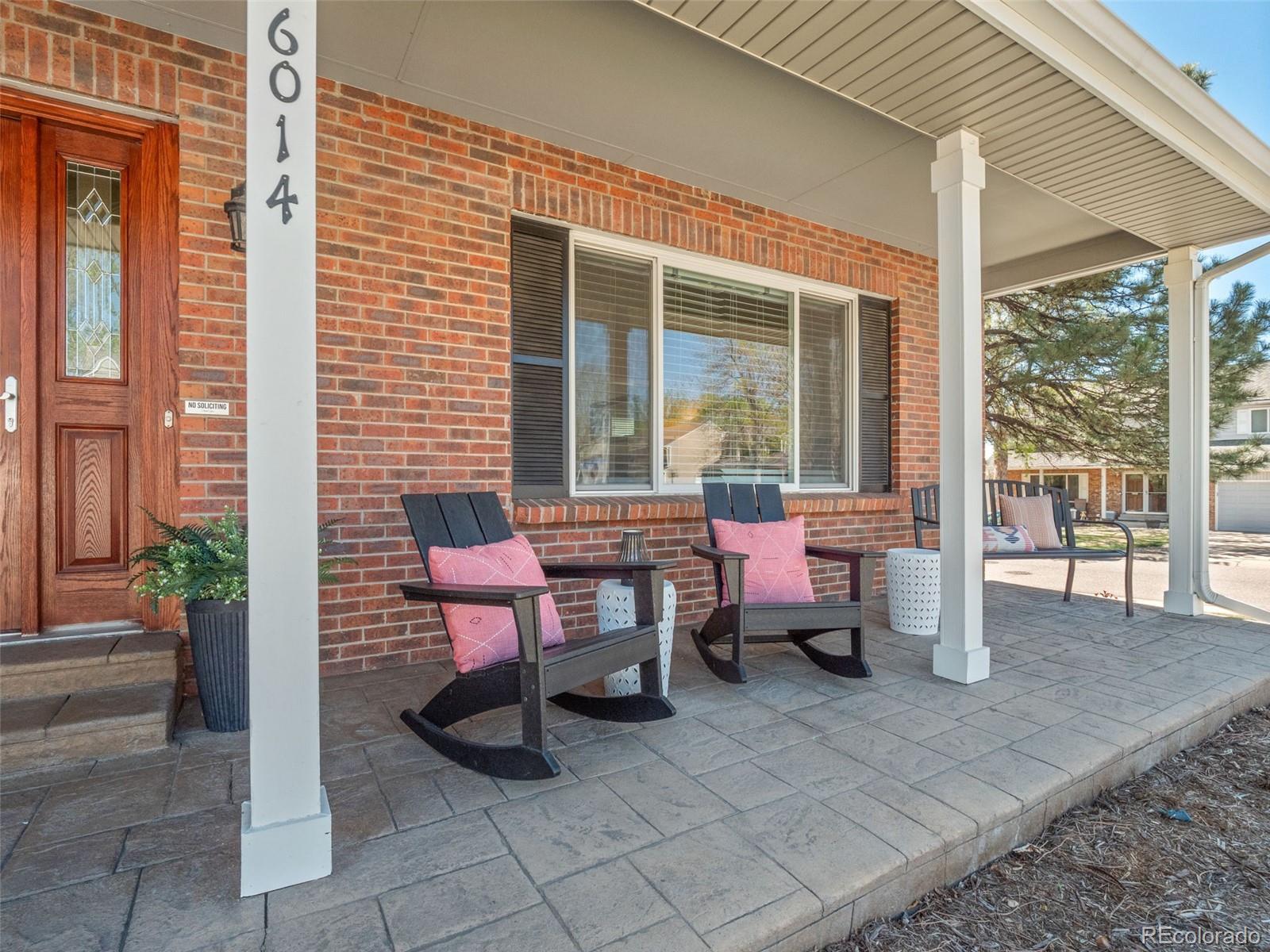 6014 E Euclid Avenue