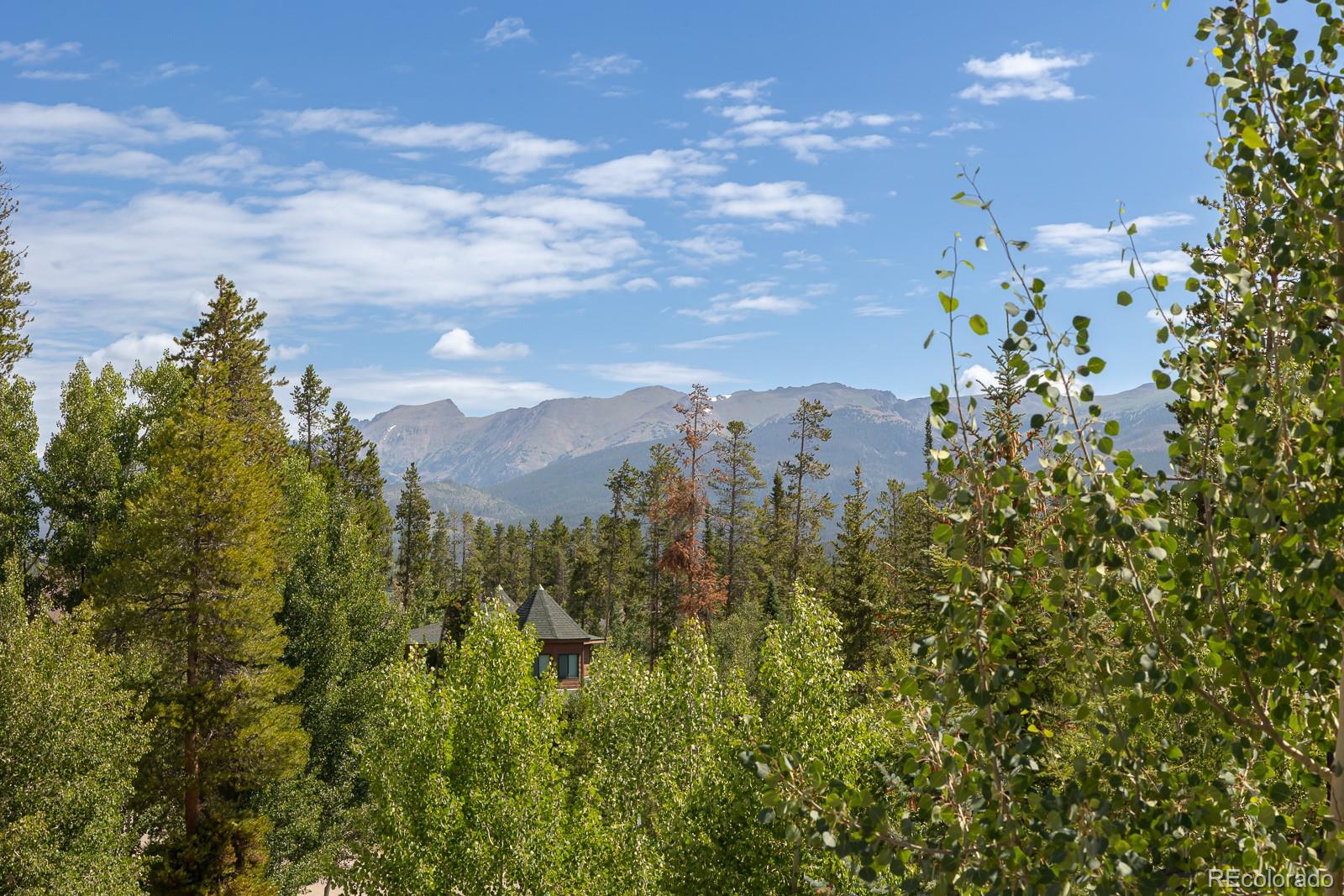 374 Lake Trail