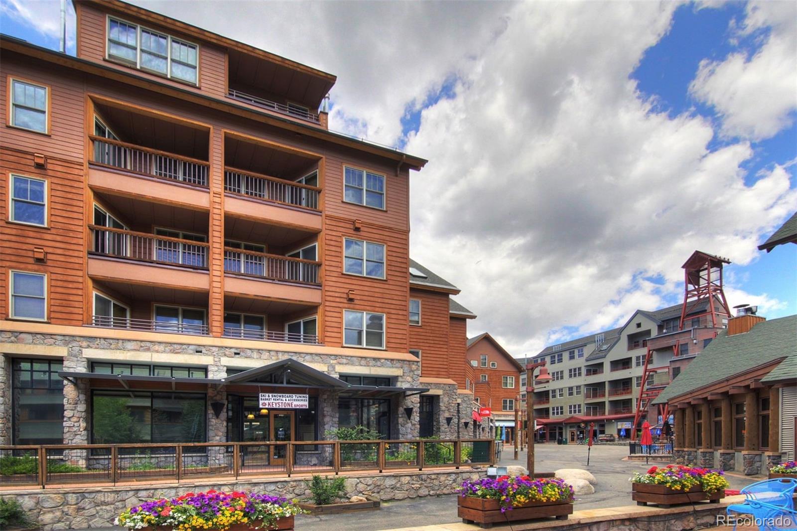 100 Dercum Square 8421