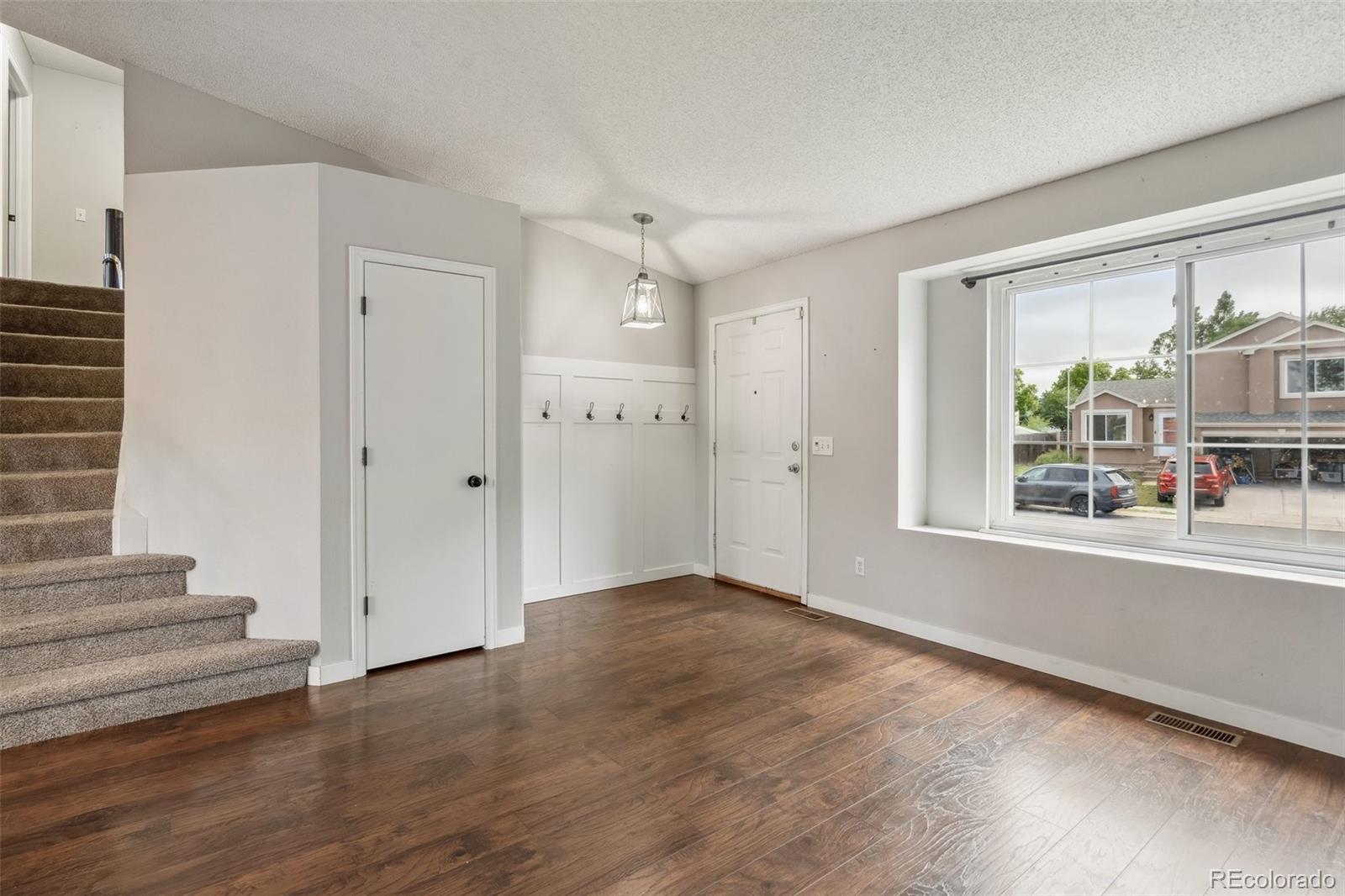 5946 Fossil Drive