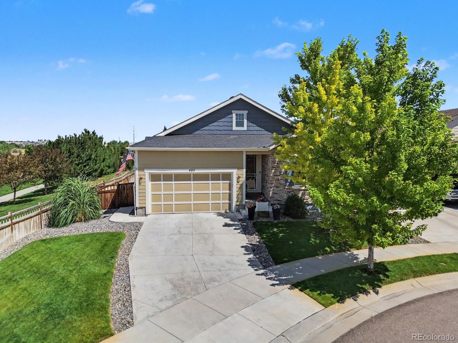 405 Iris Street