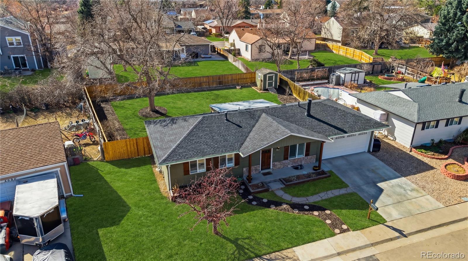 5075 E Weaver Avenue