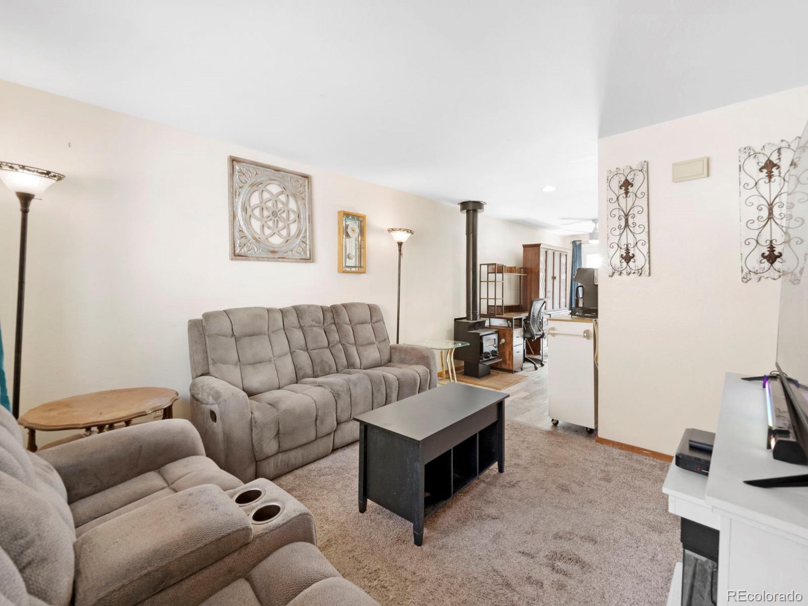 3301 Riverside Drive