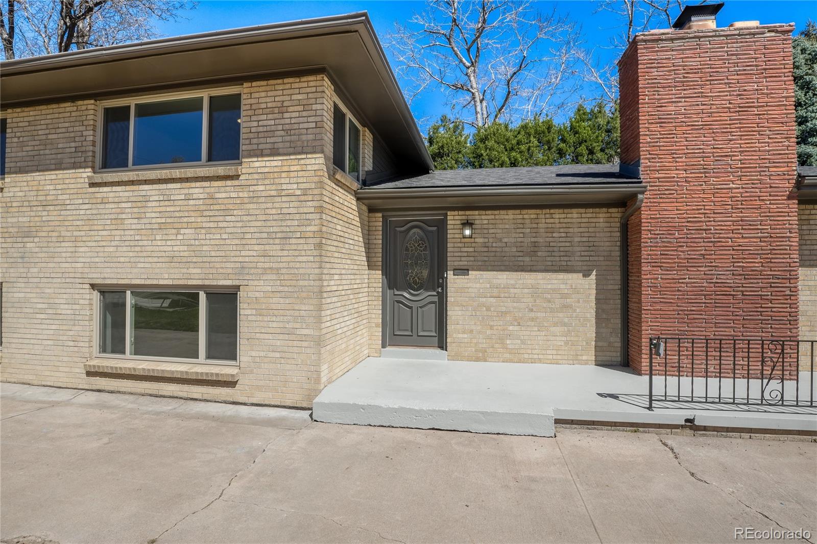 385 Forest Street