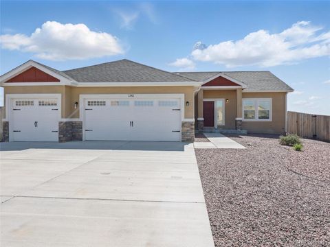 1382 N Ladonia Drive Pueblo CO 81007