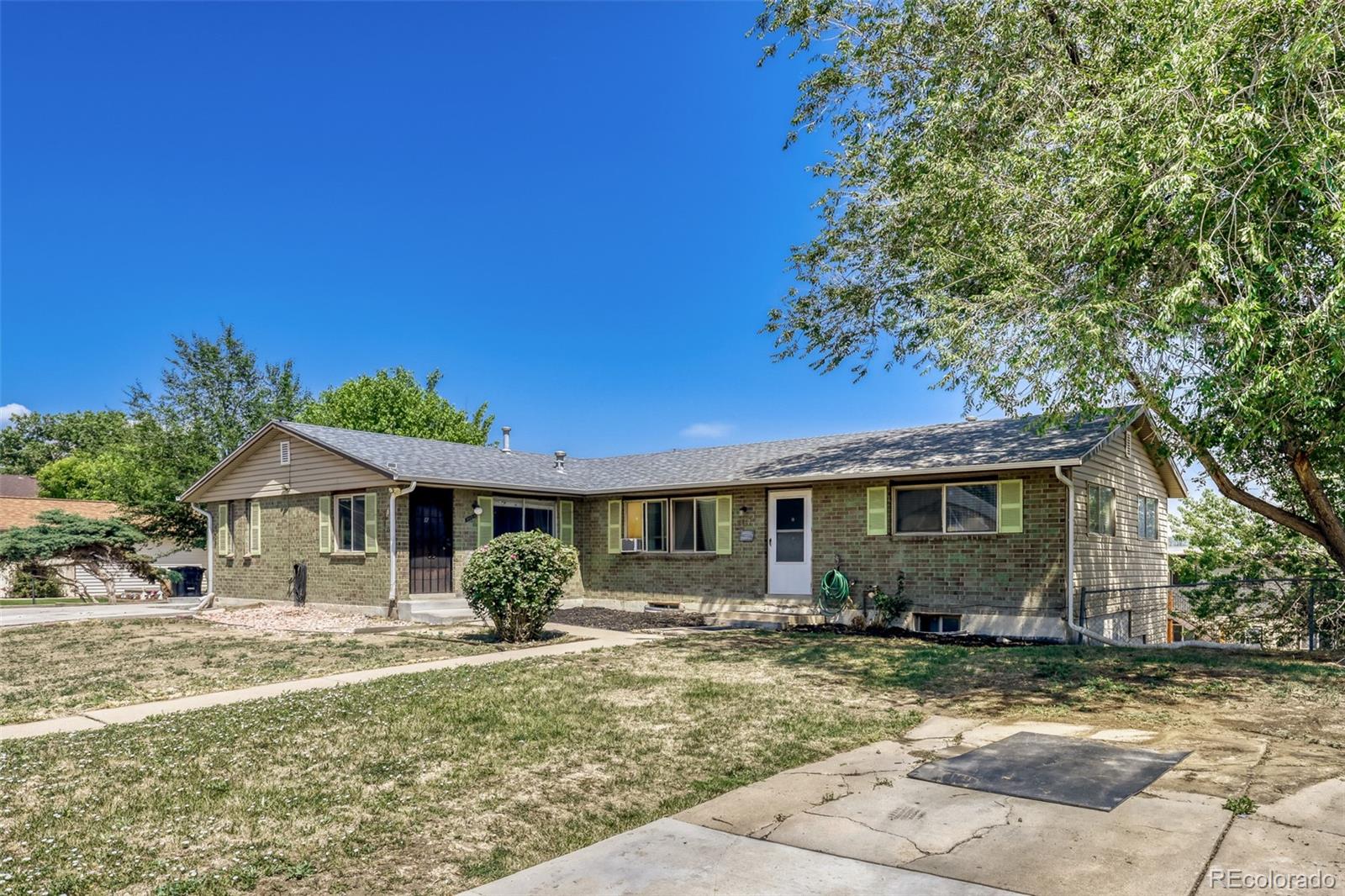 9457-9459 W 56th Place