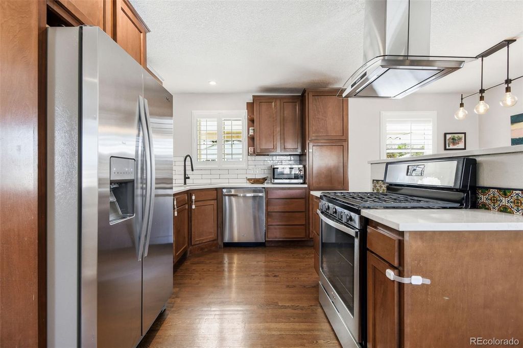 Photo of 2960 Ivy Street, Denver, CO 80207 (MLS # 2068608)