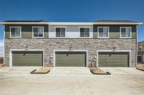 Townhouse in Aurora CO 27652 1st Avenue 26.jpg