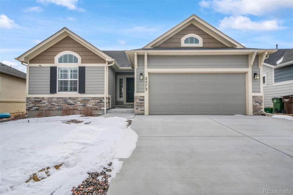 Photo of 2573 Lakes Edge Drive, Monument, CO 80132 (MLS # 6786750)