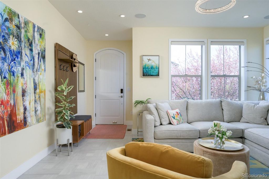 Photo of 2408 S Orchard Way, Lakewood, CO 80228 (MLS # 2673953)