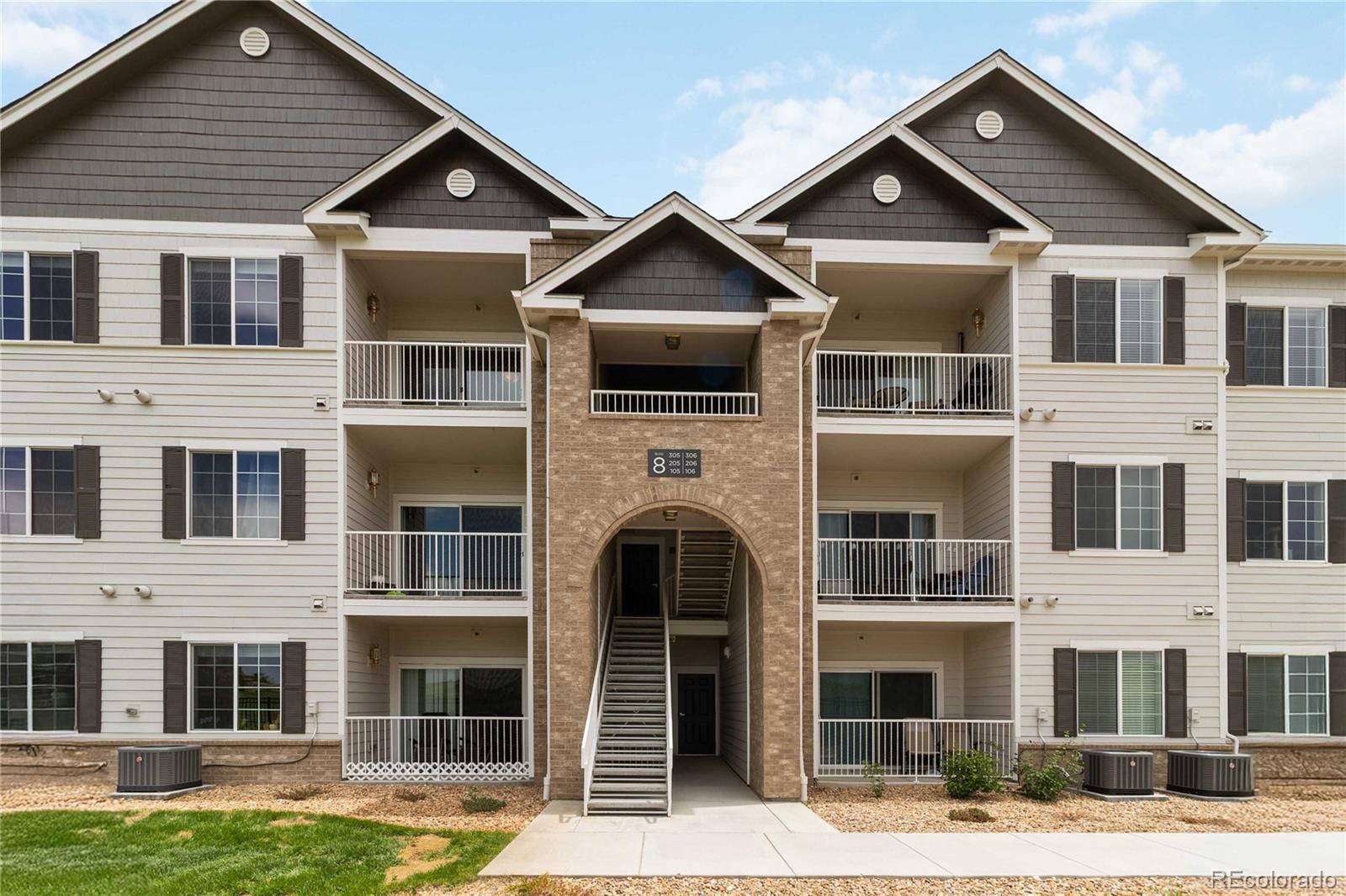 15700 E Jamison Drive 305, Englewood, CO, 80112 1 15700 E Jamison Drive 305