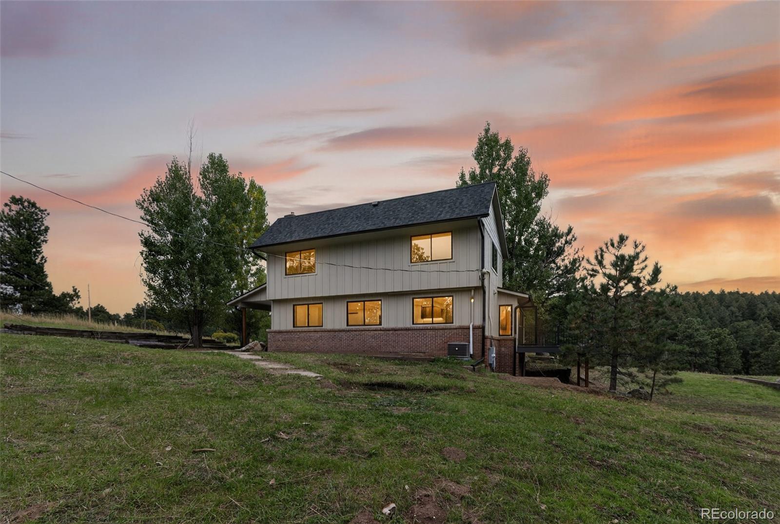 7552 Surrey Drive
