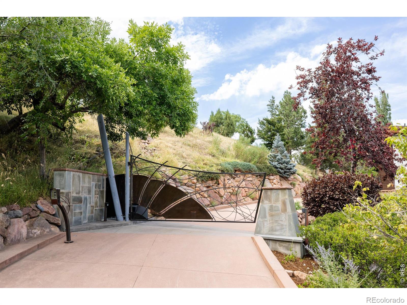 333 Bellevue Drive