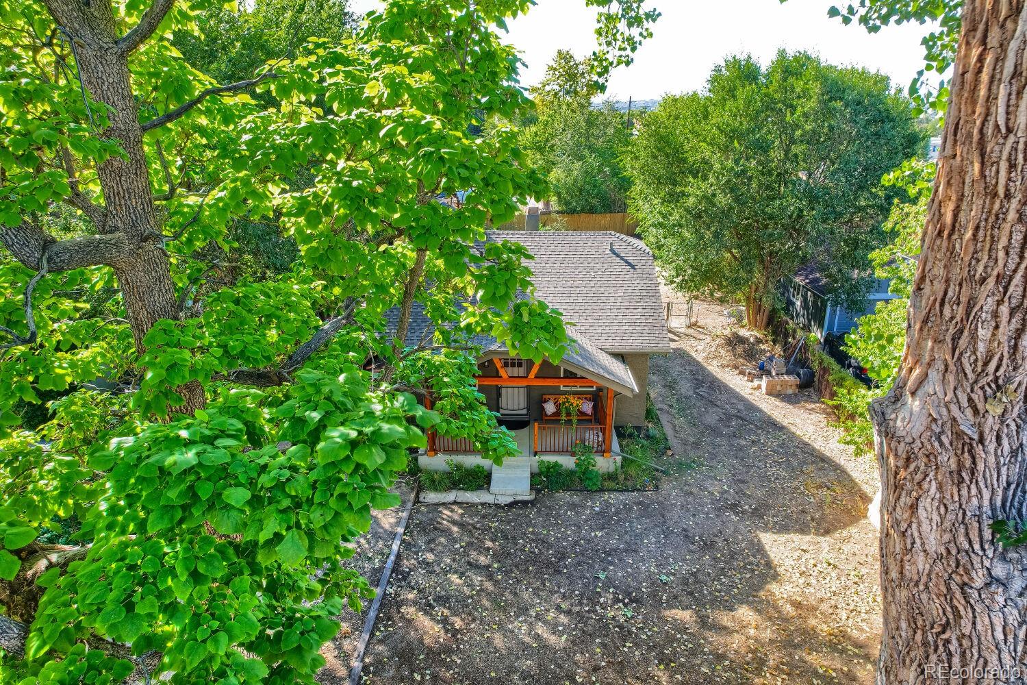 5341 Primrose Lane