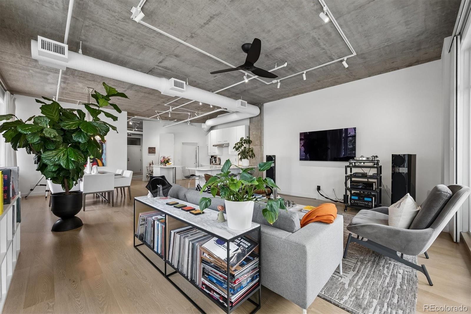 290 W 12th Avenue 203