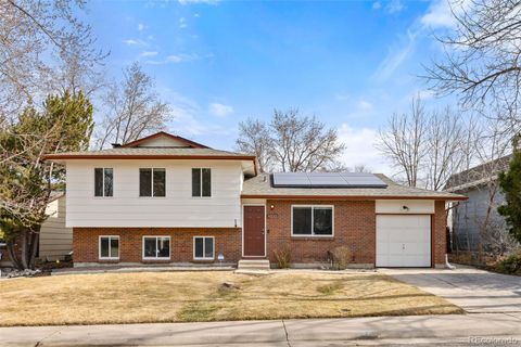 Photo of 4532 S Gar Way, Littleton, CO 80123 (MLS # 8398163)