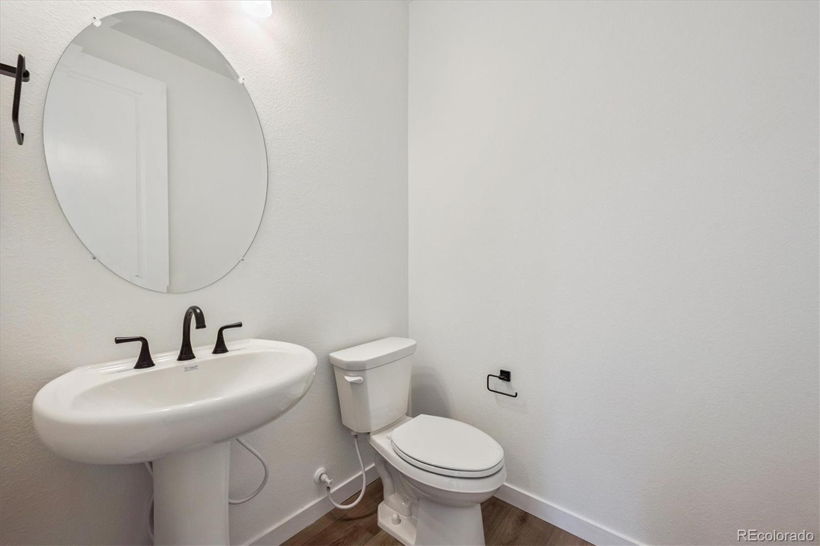 5598 Tamarack Avenue