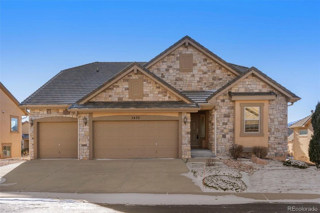 Photo of 1475 Symphony Heights, Monument, CO 80132 (MLS # 8800500)