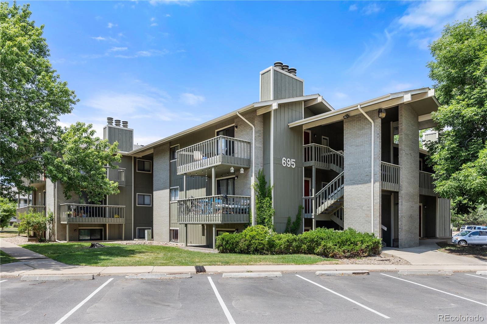 695 Manhattan Drive 19