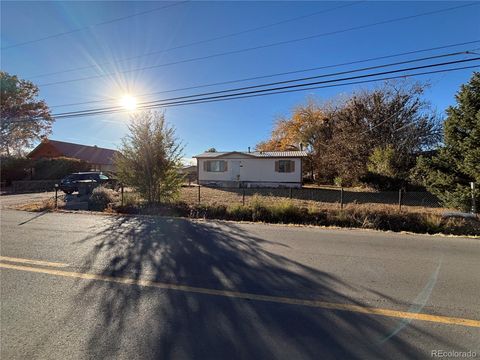 Photo of 1213 23rd Lane, Pueblo, CO 81006 (MLS # 3940403)