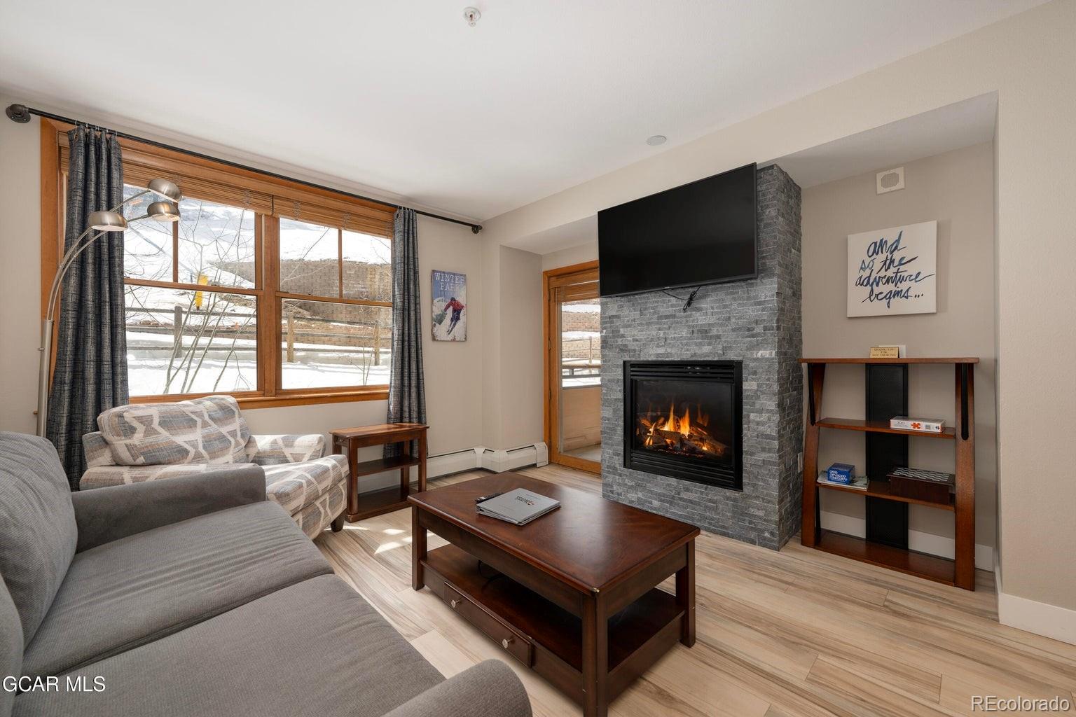 401 Nystrom Lane 1307