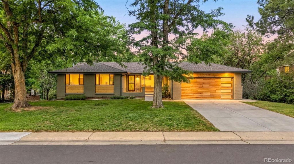 Photo of 7072 S Davies Street, Littleton, CO 80120 (MLS # 7827517)